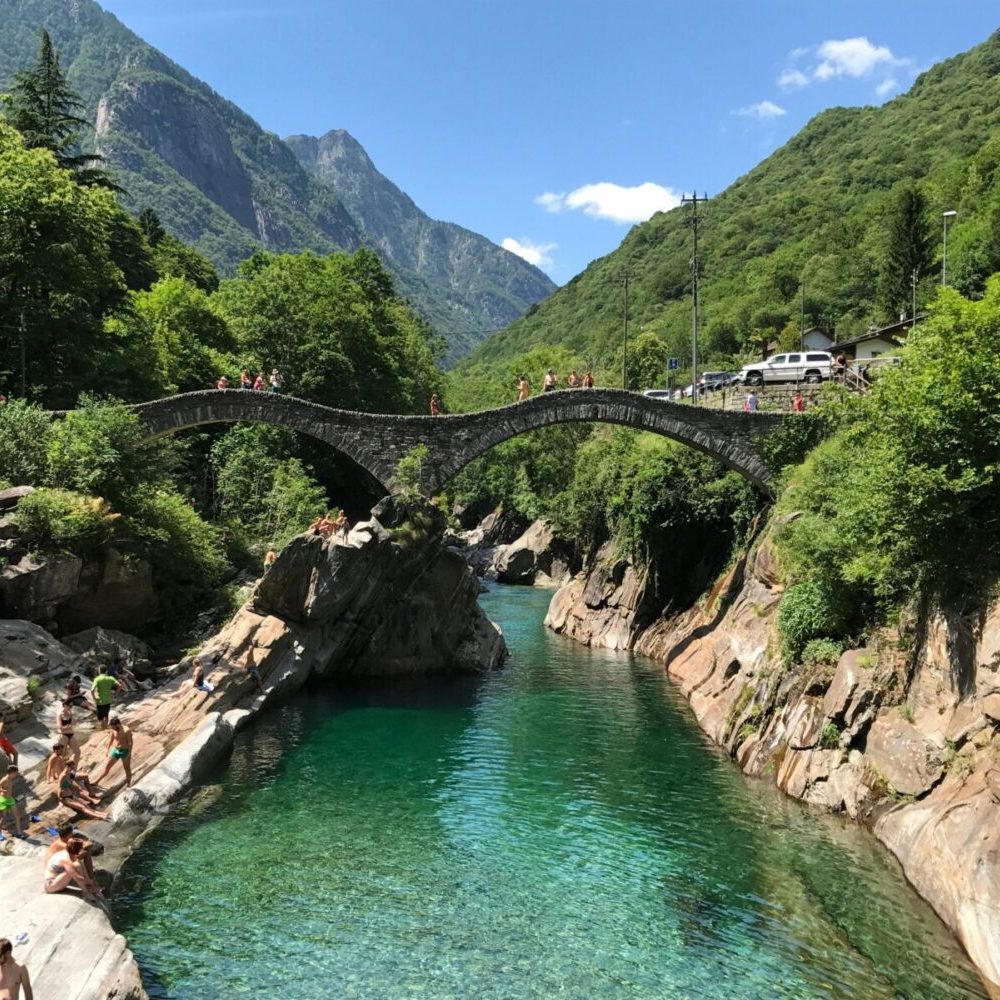 Verzasca Dam in Vogorno. Photo by Joel Steinmann